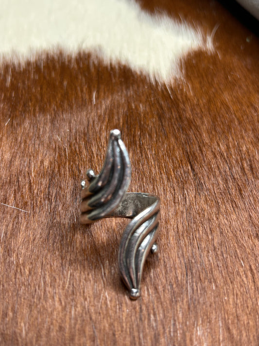 Mexican SS modernist Wave Bypass Ring