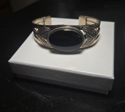 TM Veronica Cuff Black Onyx