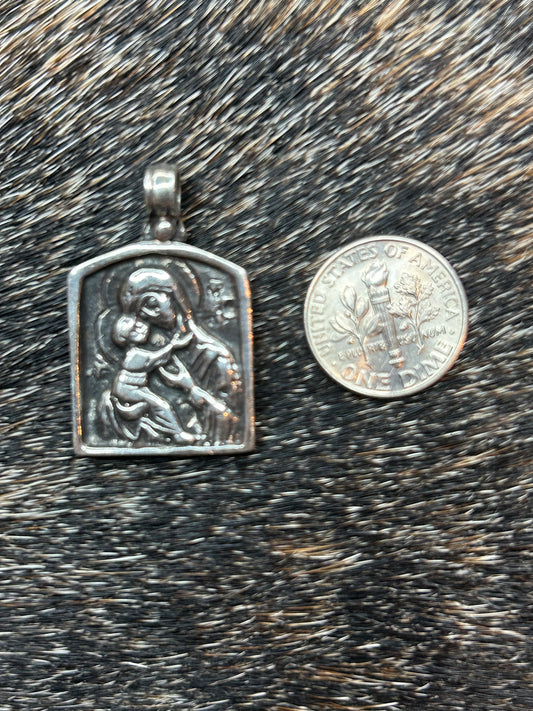 Virgin Mary religious figuring SS 925