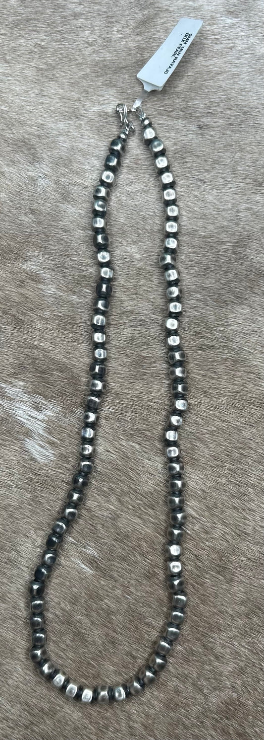 NEW - Necklace Box Pearl 6MM - 18"